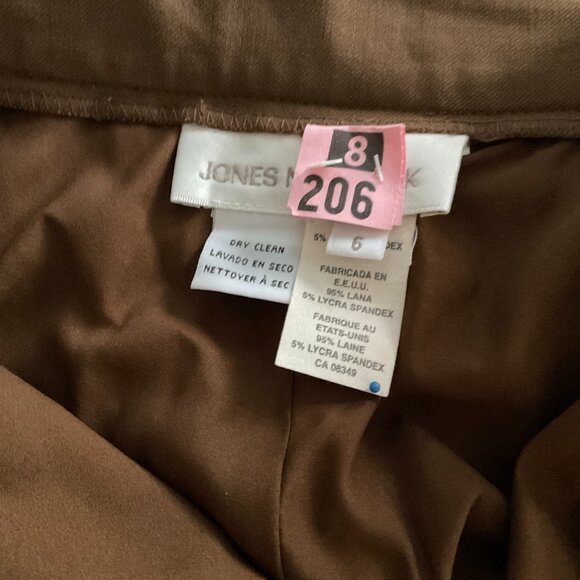 Jones NY Brown 2-piece Pant Suit. Size 6. Chic/Timeless - Picture 9 of 9